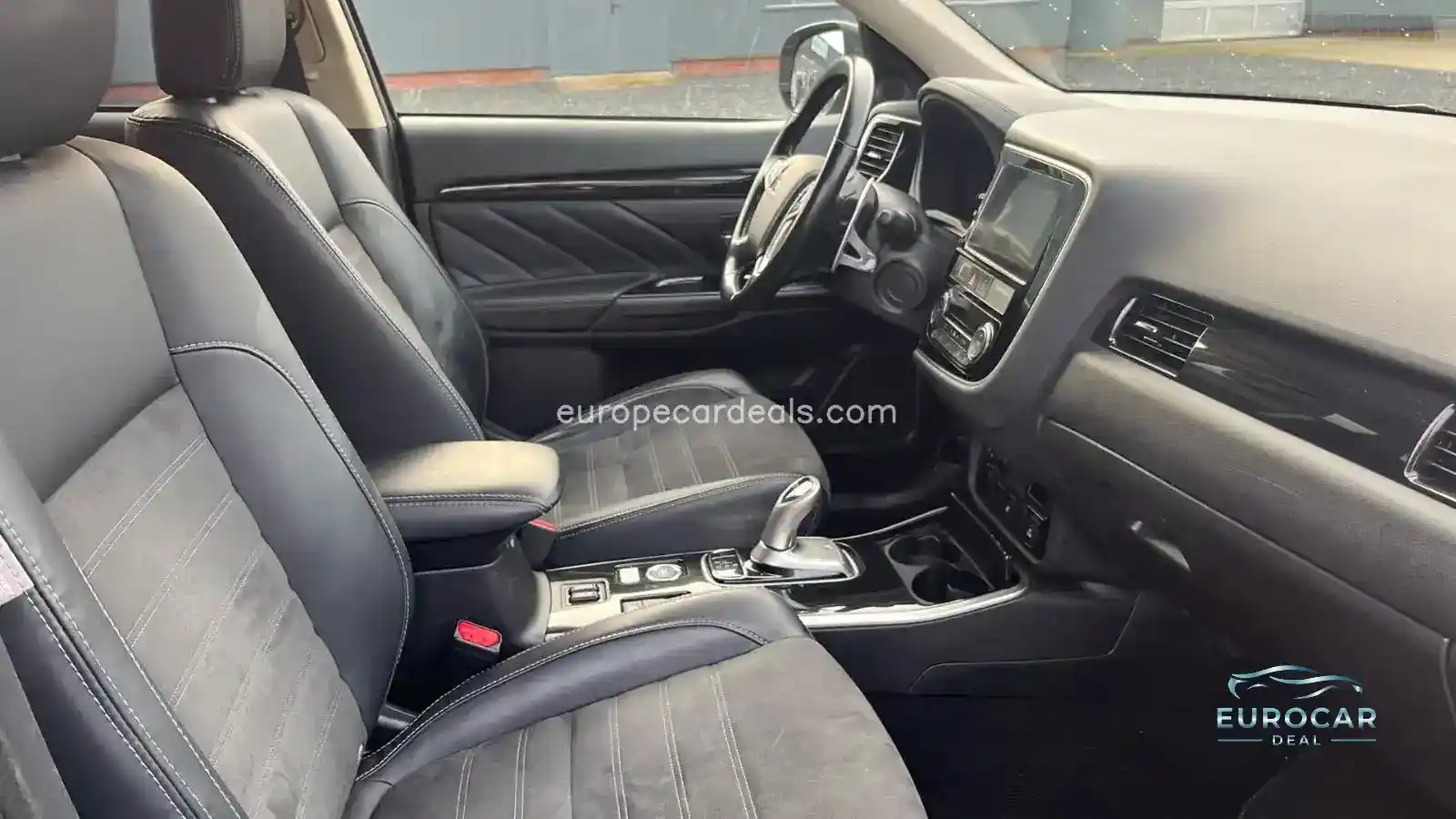 Mitsubishi Plug-in Hybrid Outlander