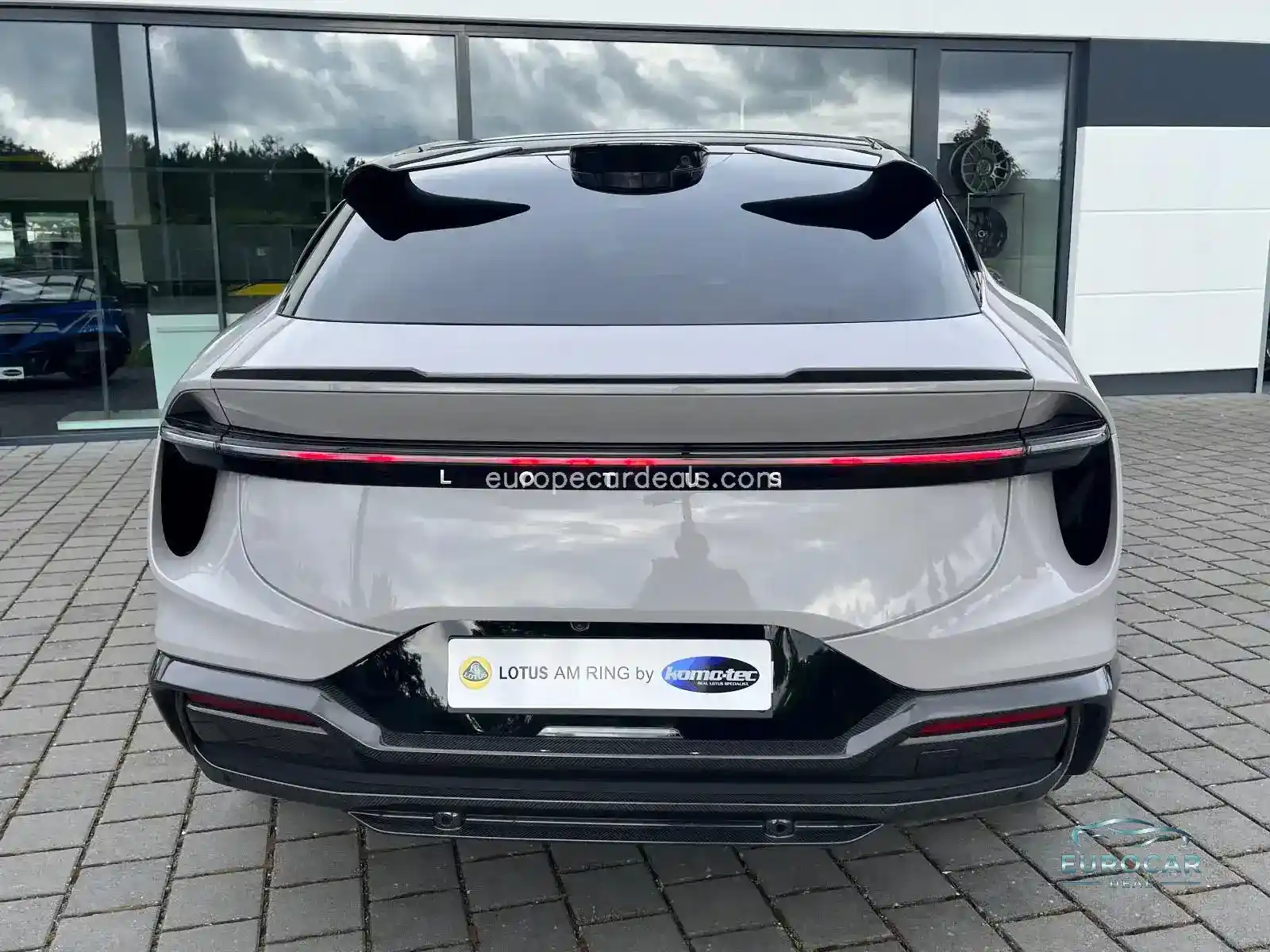 Lotus Eletre