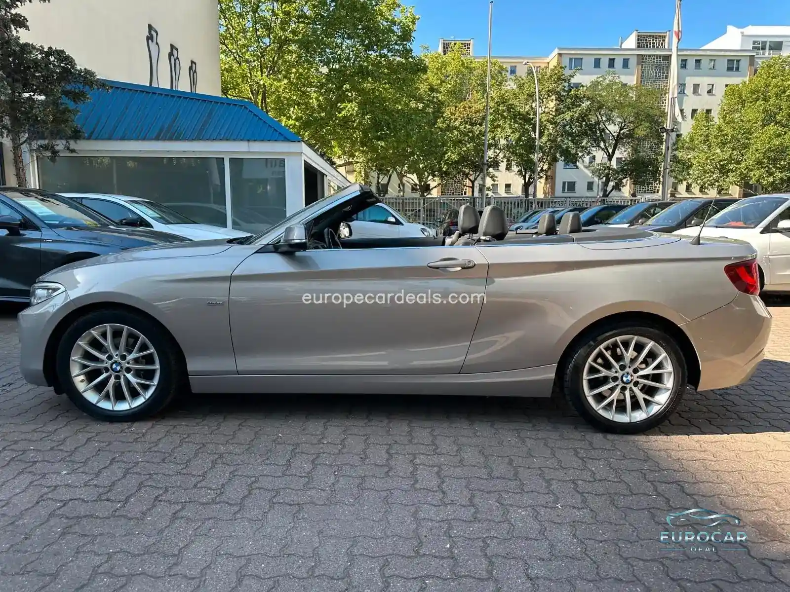 BMW 218