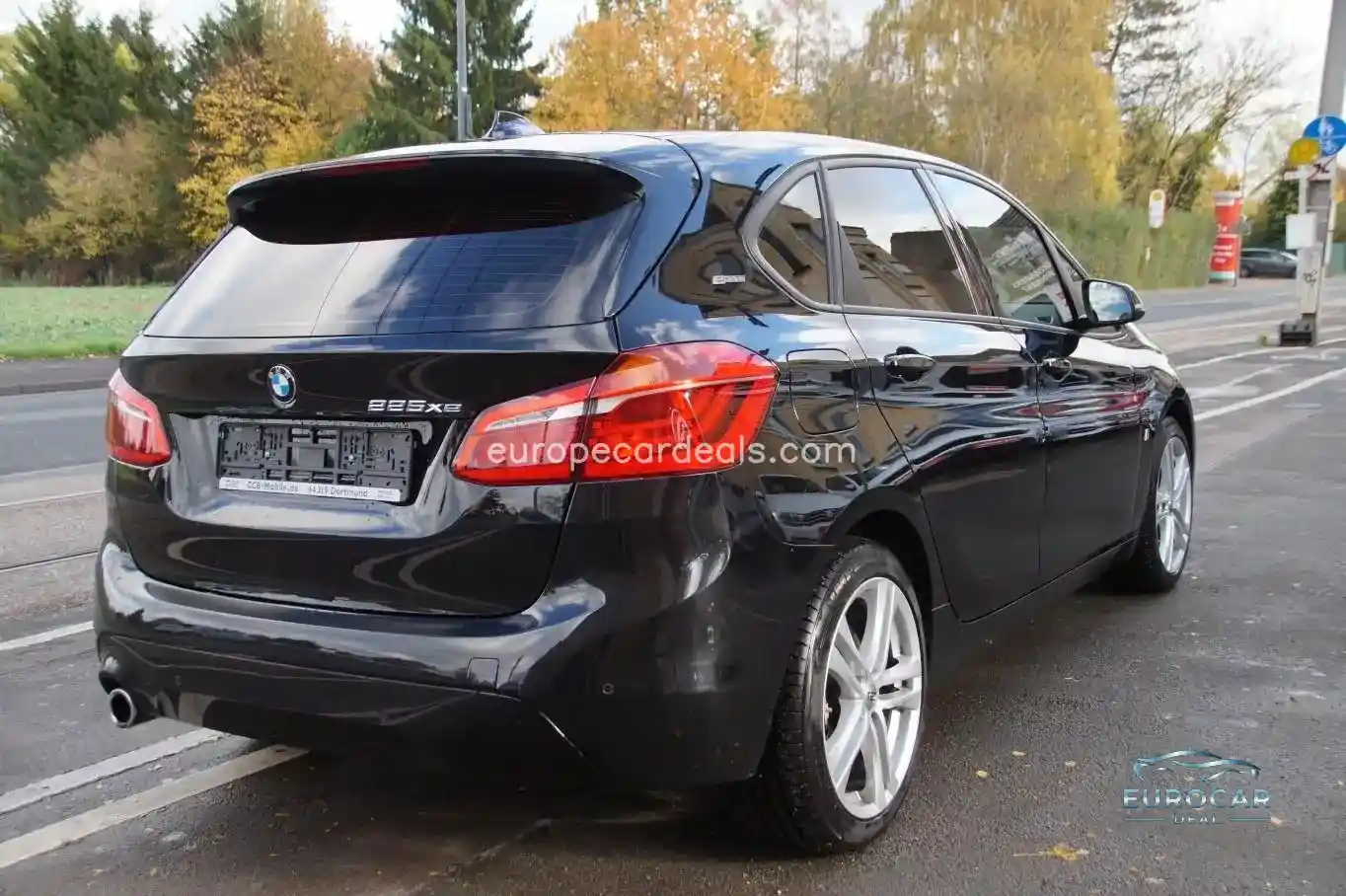 BMW 225