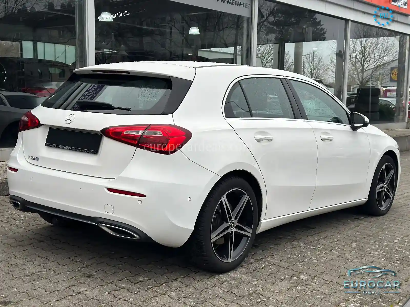 Mercedes-Benz A 220
