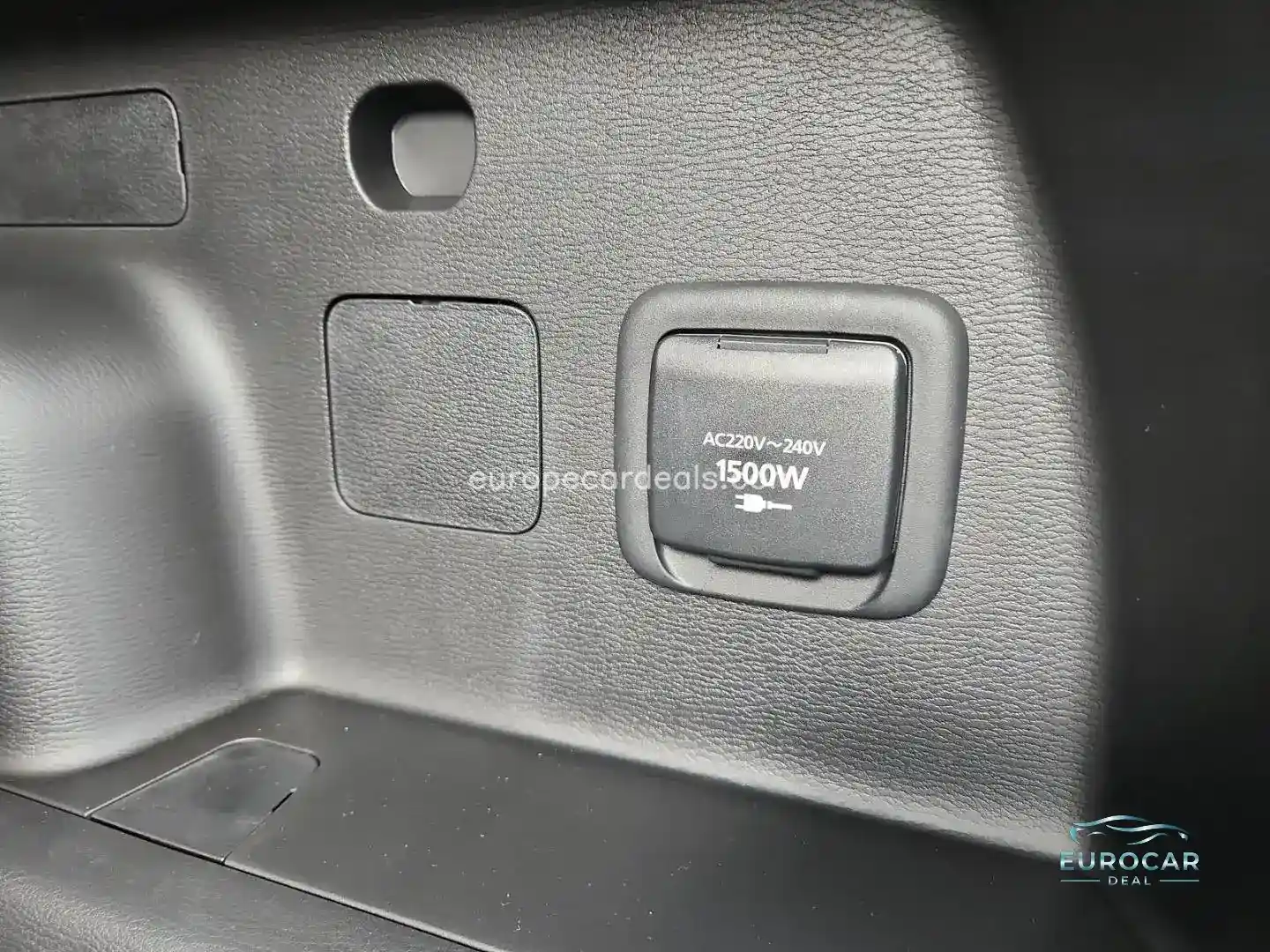 Mitsubishi Plug-in Hybrid Outlander