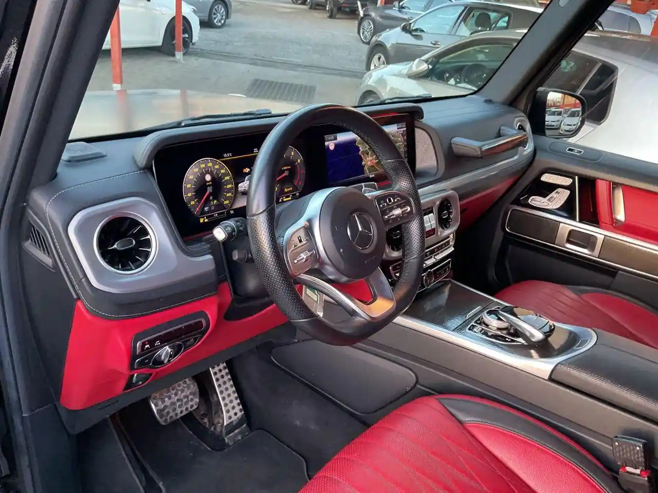 Mercedes-Benz G 500