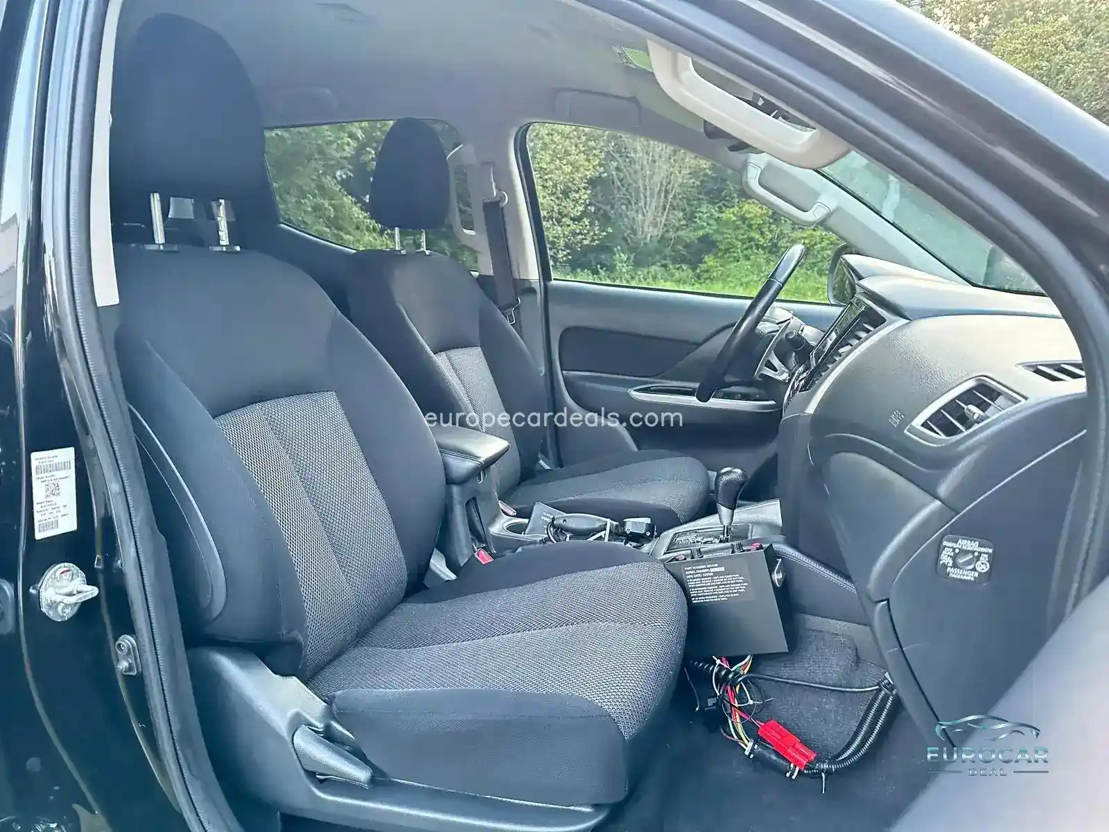 Mitsubishi L200