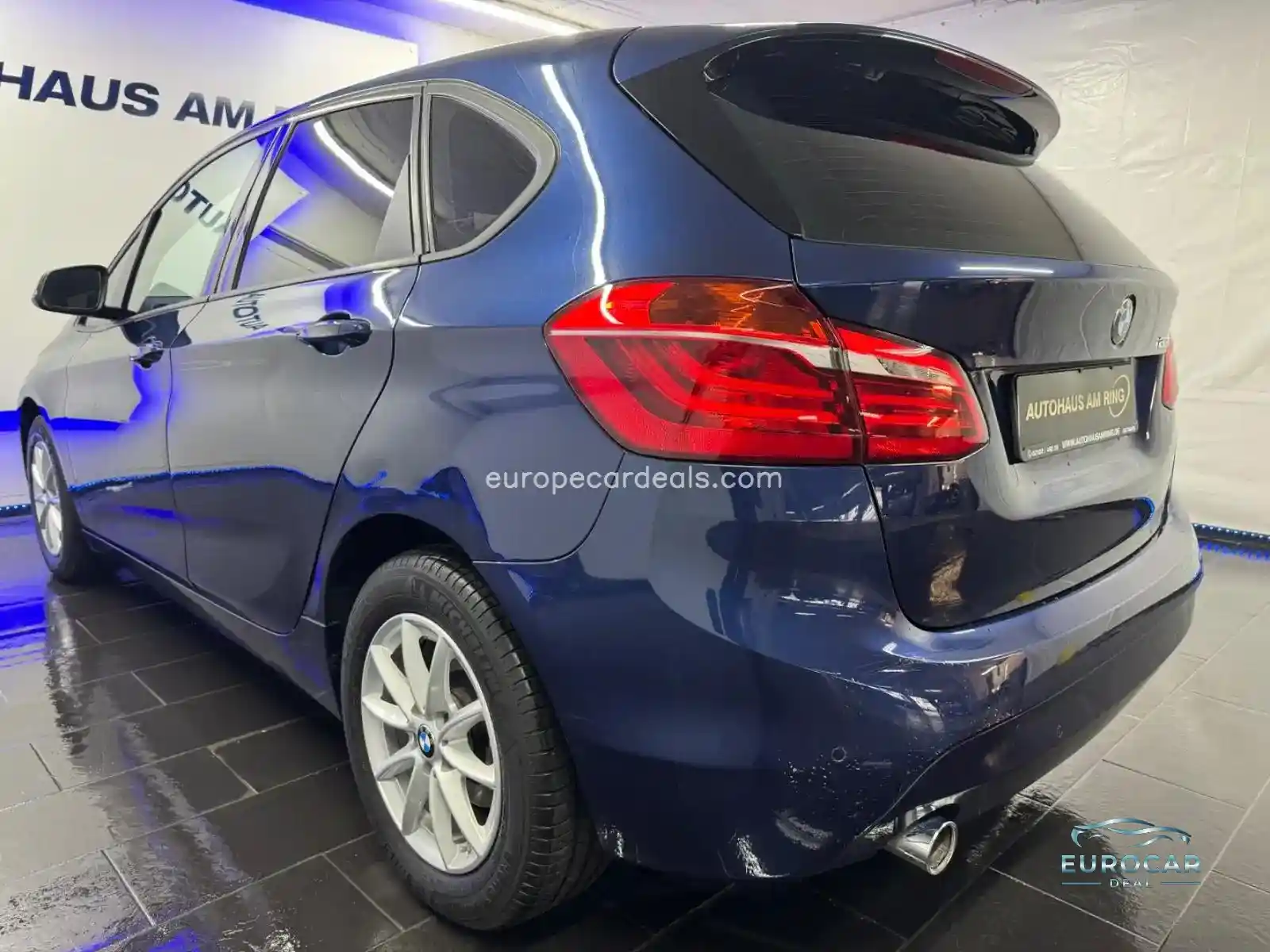 BMW 216