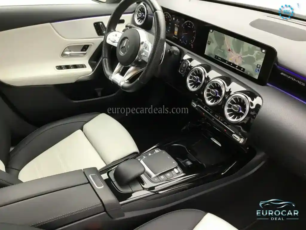 Mercedes-Benz A 35 AMG