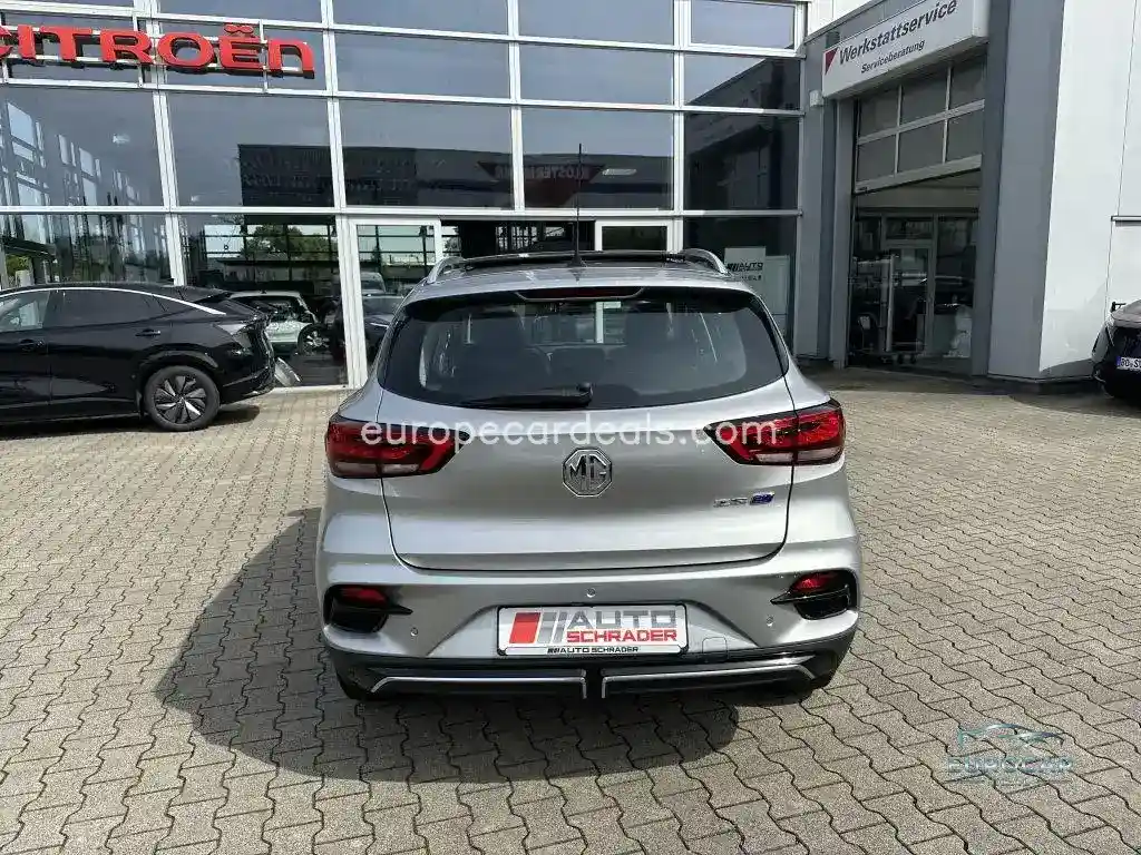 MG ZS