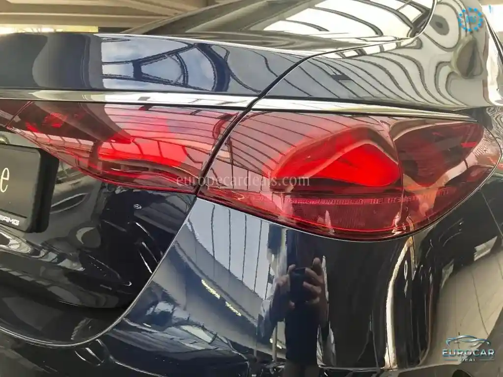Mercedes-Benz E 200