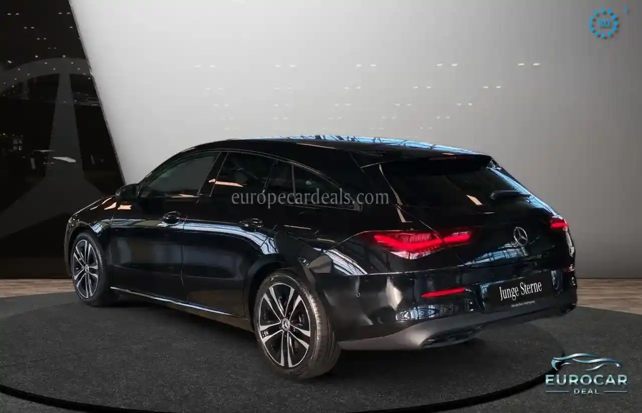 Mercedes-Benz CLA 180 Shooting Brake