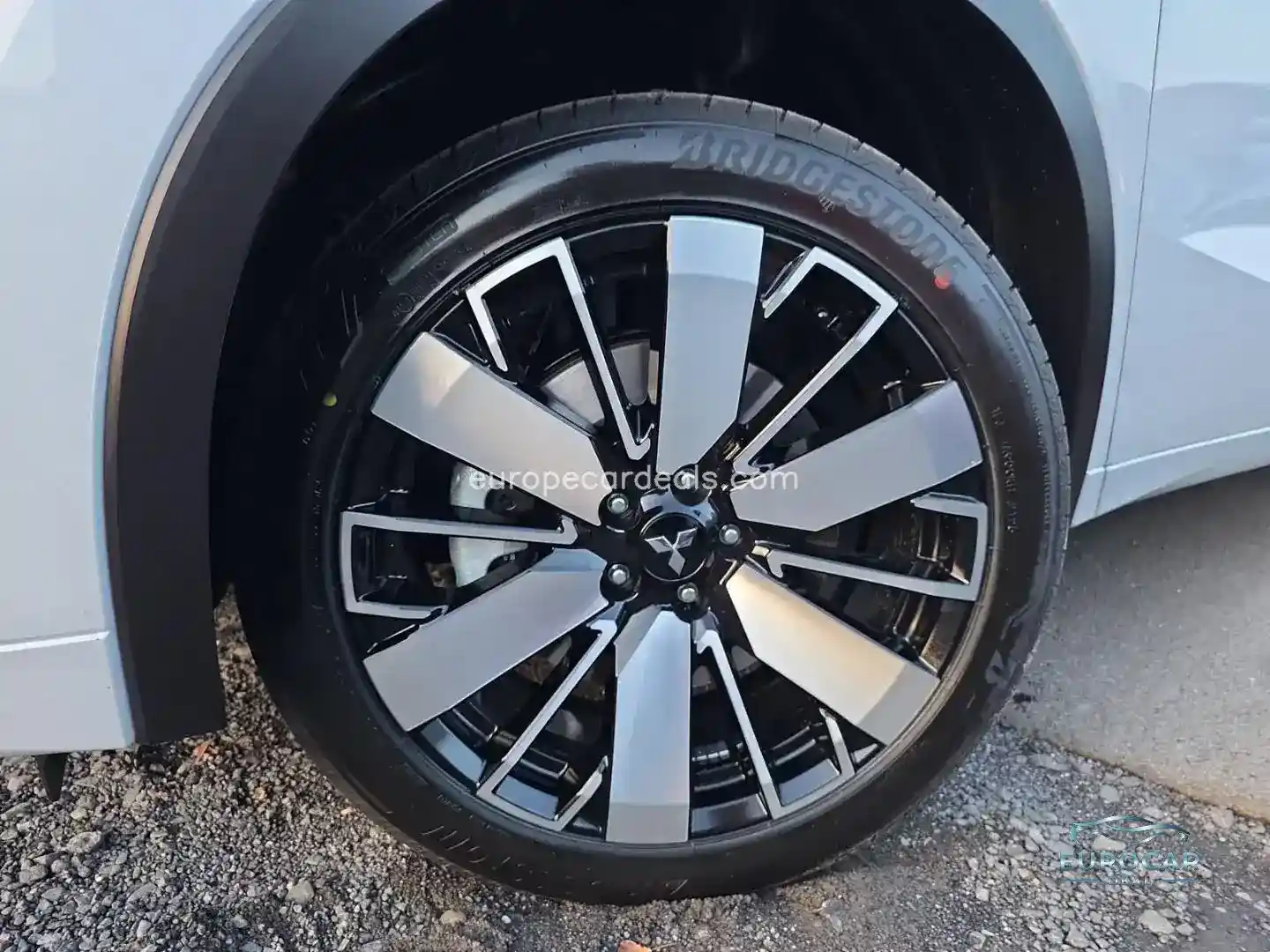 Mitsubishi Plug-in Hybrid Outlander