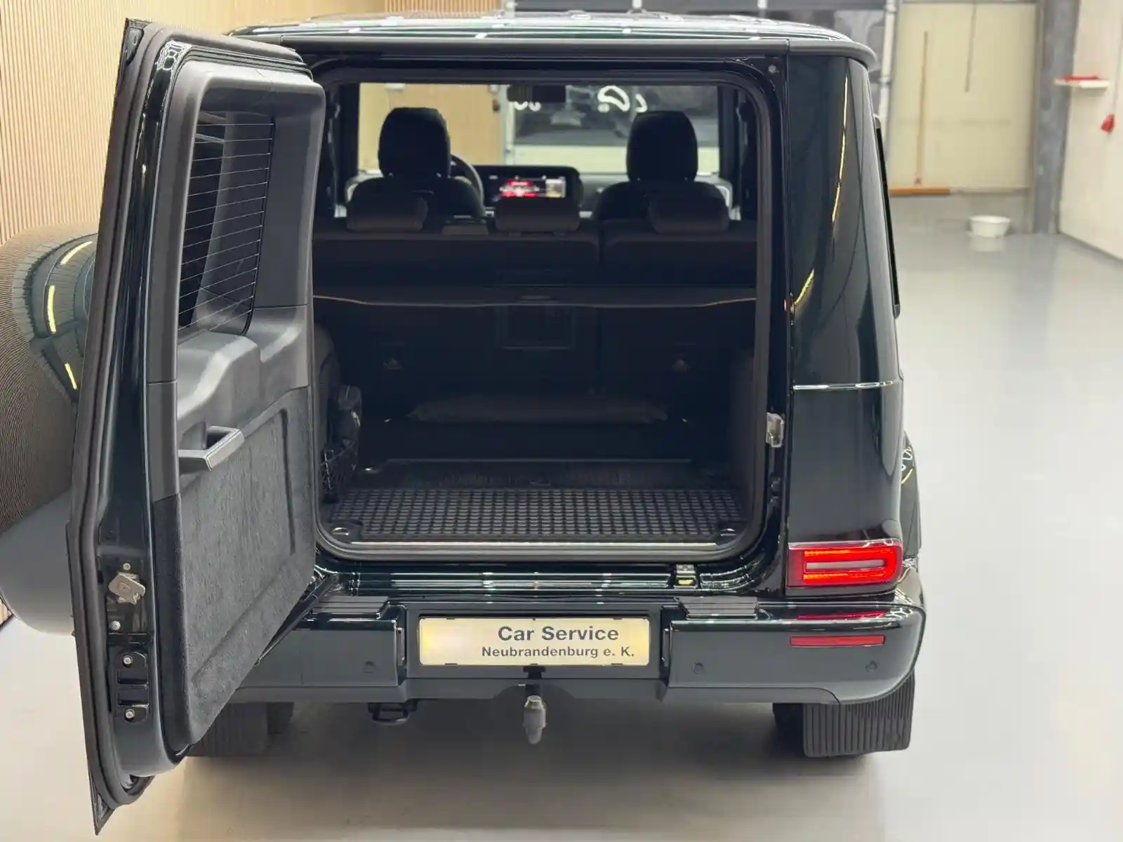 Mercedes-Benz G 500
