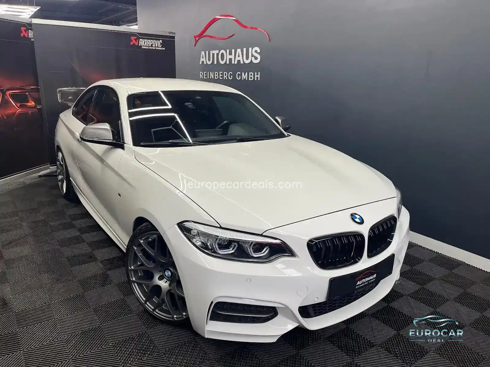 BMW M240i