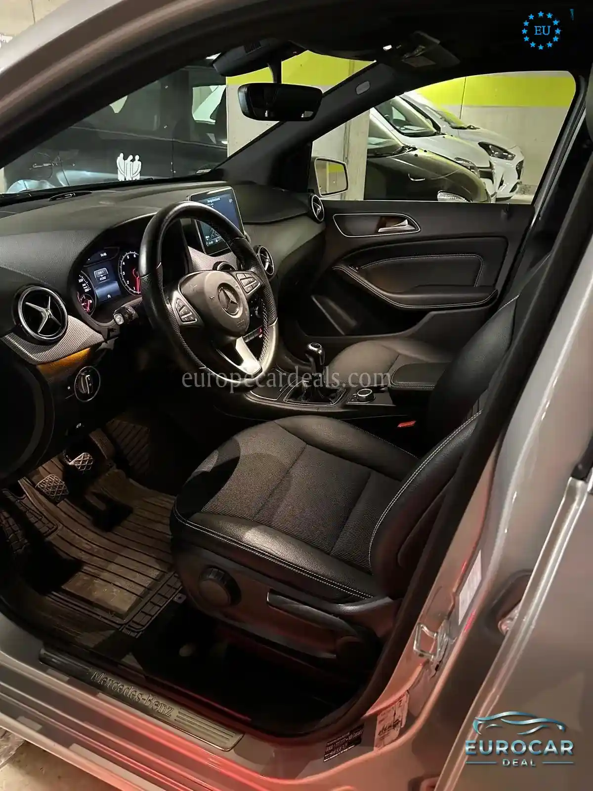Mercedes-Benz B 180