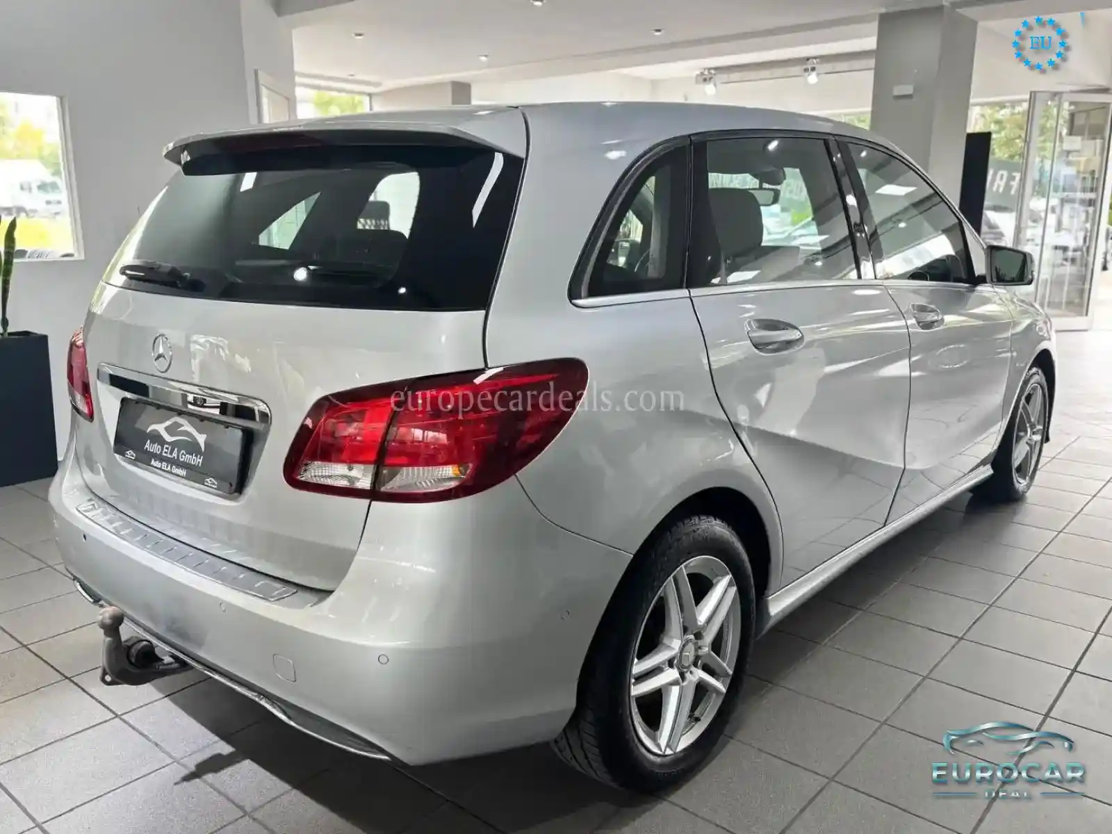 Mercedes-Benz B 180