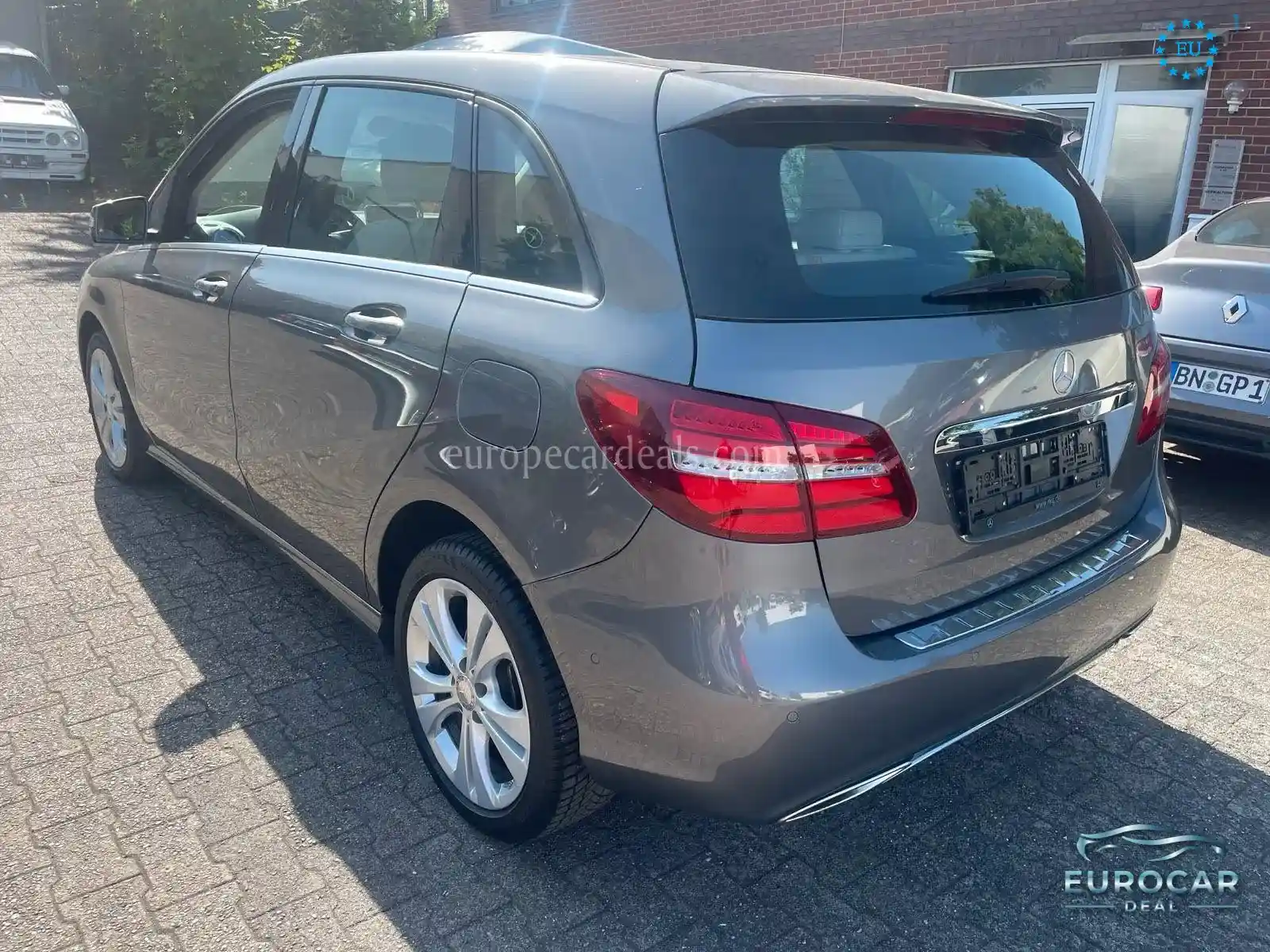 Mercedes-Benz B 220