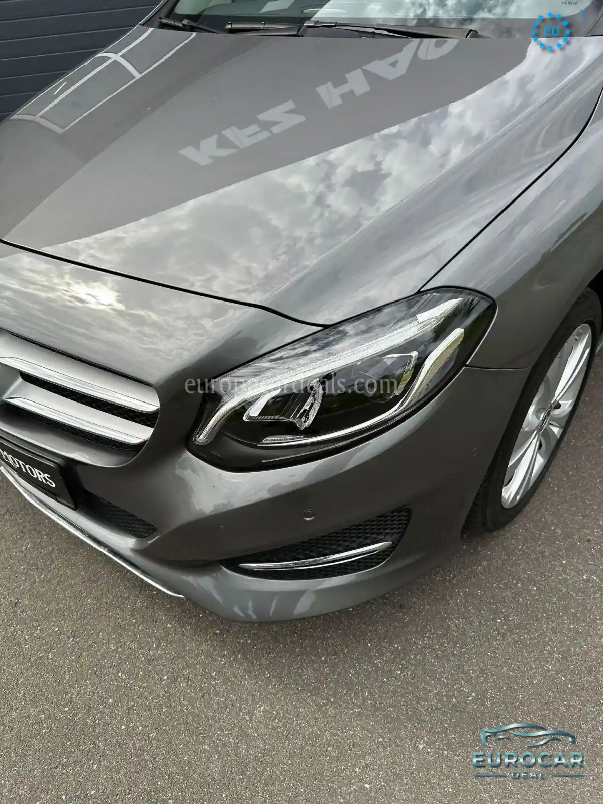 Mercedes-Benz B 220