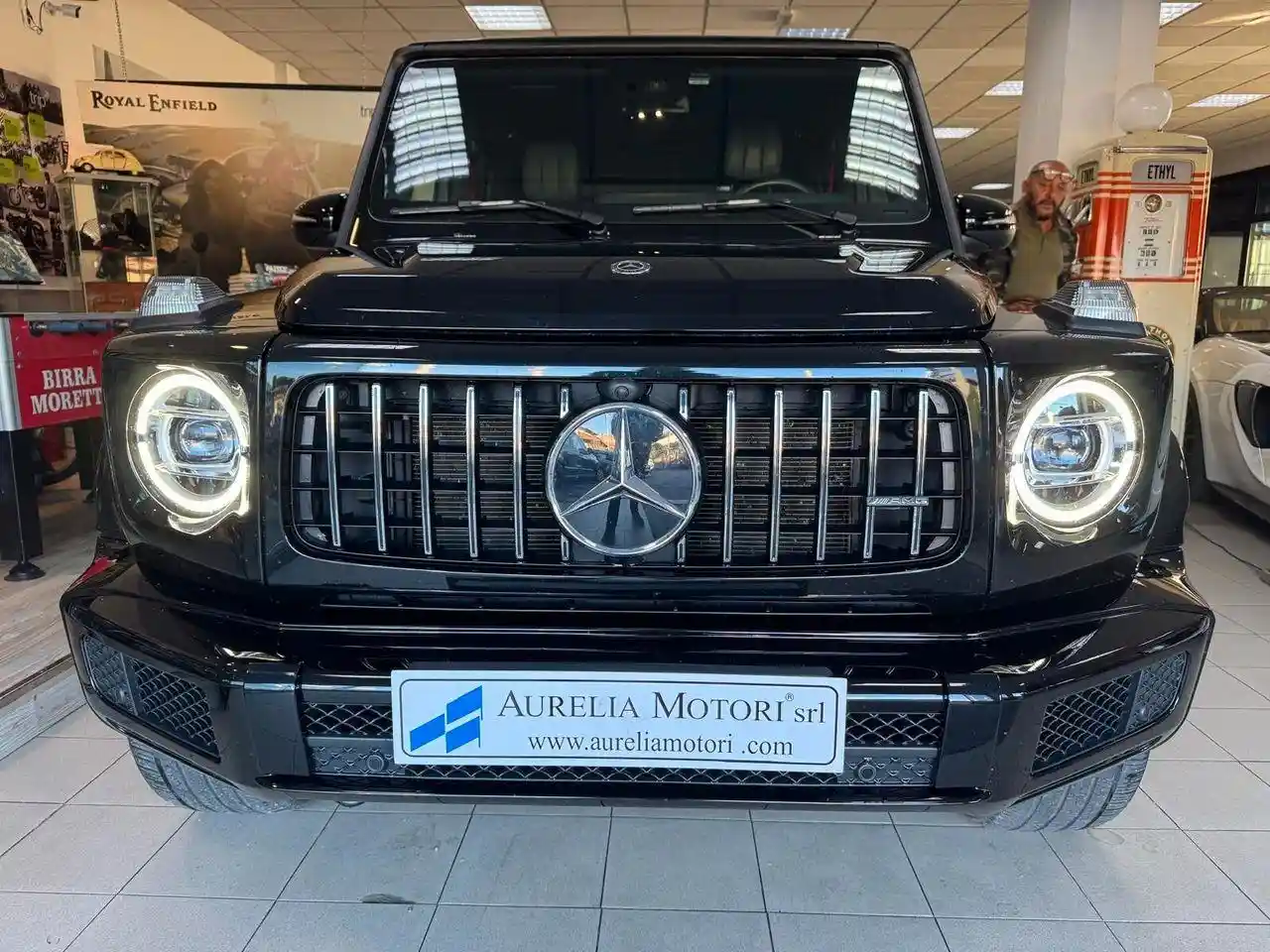 Mercedes-Benz G 500