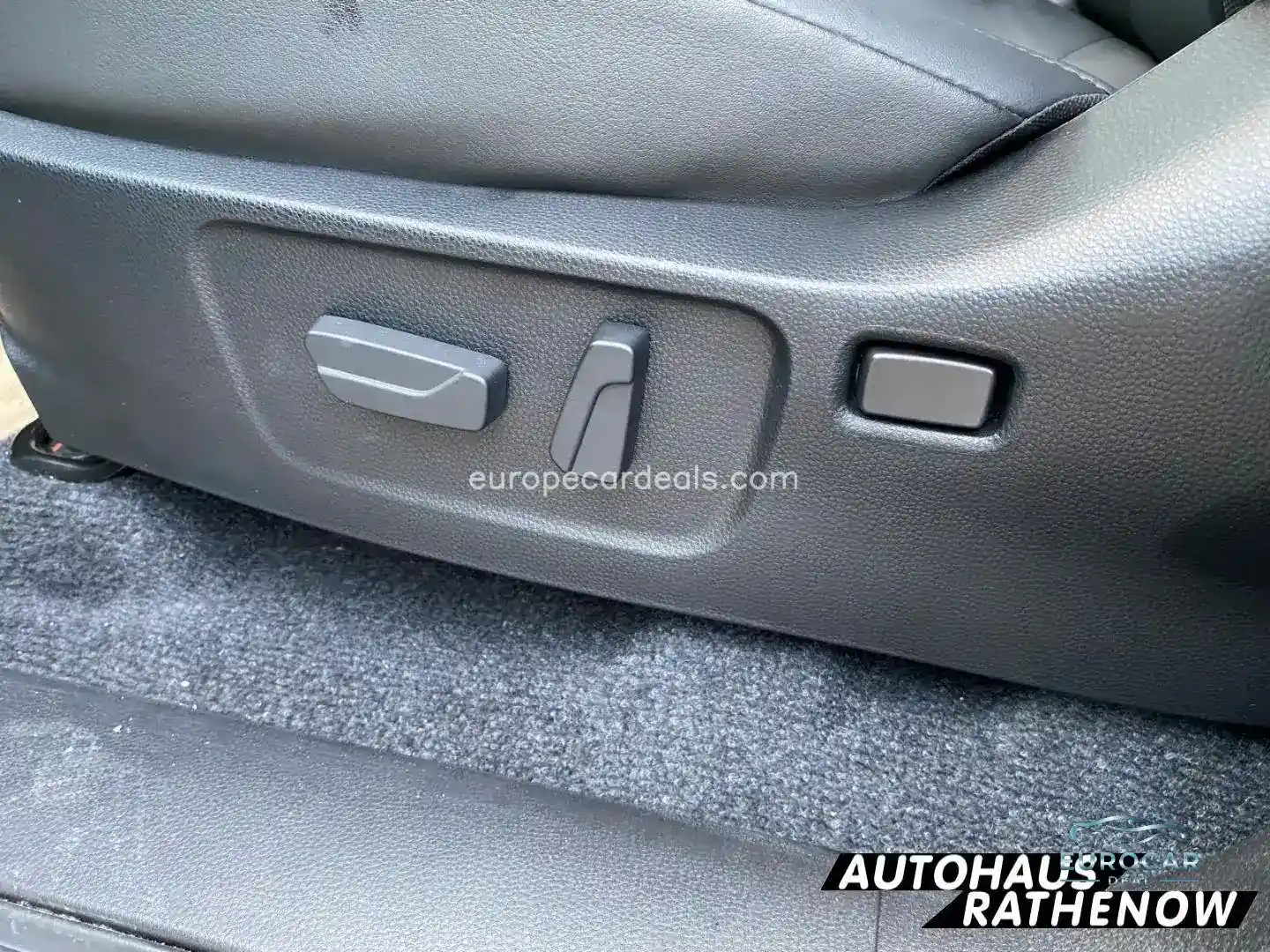 Double Cab 4WD V-CROSS Allrad Leder LED Me