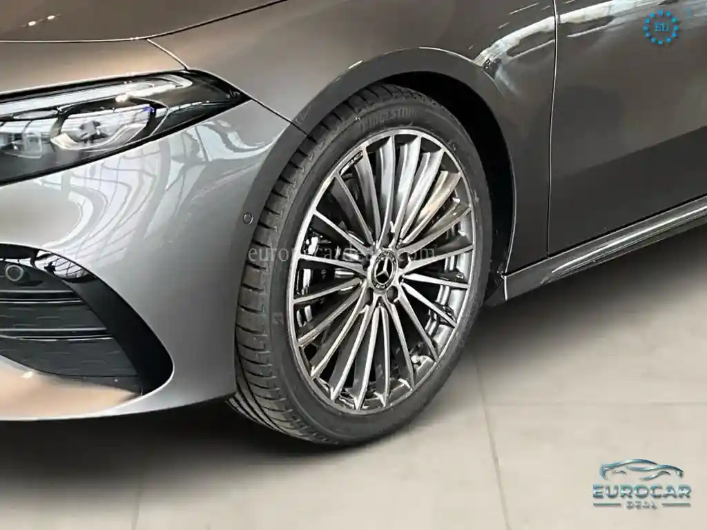 Mercedes-Benz A 220