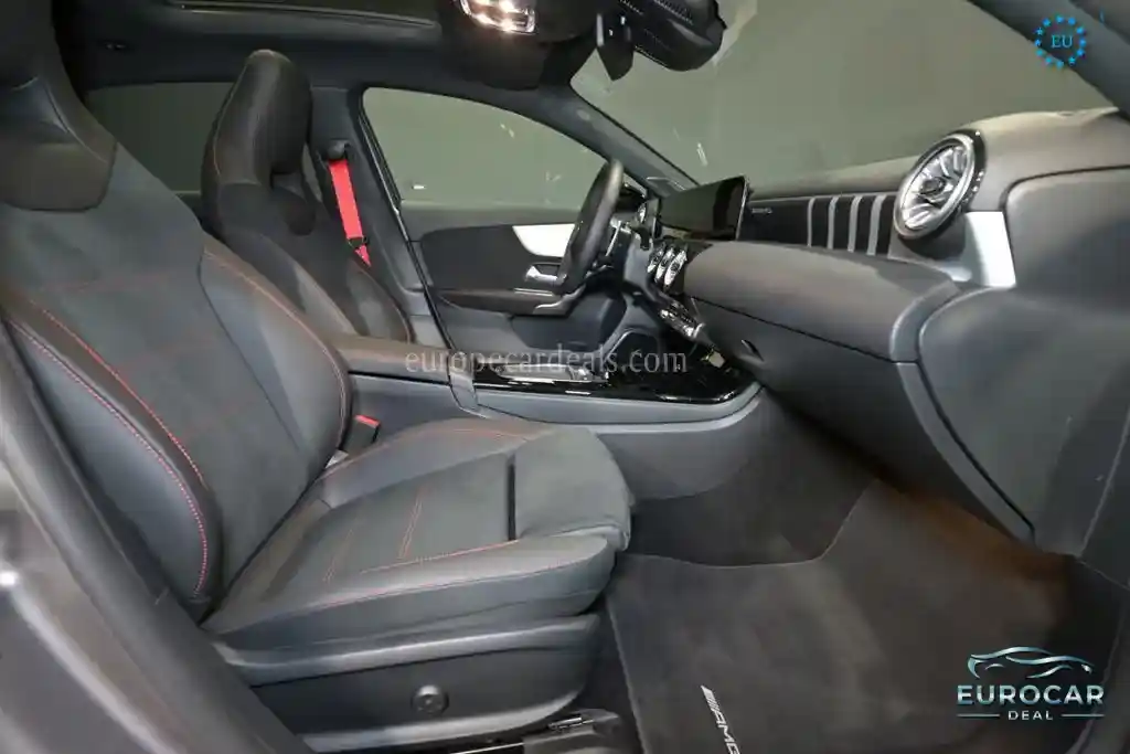 Mercedes-Benz A 35 AMG