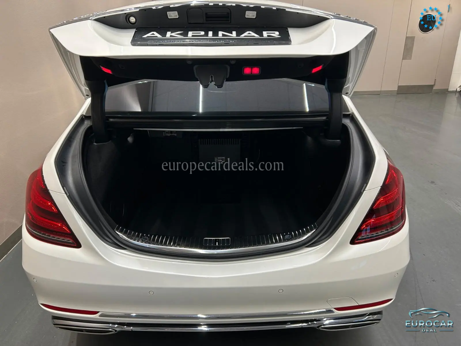 Mercedes-Benz S 560