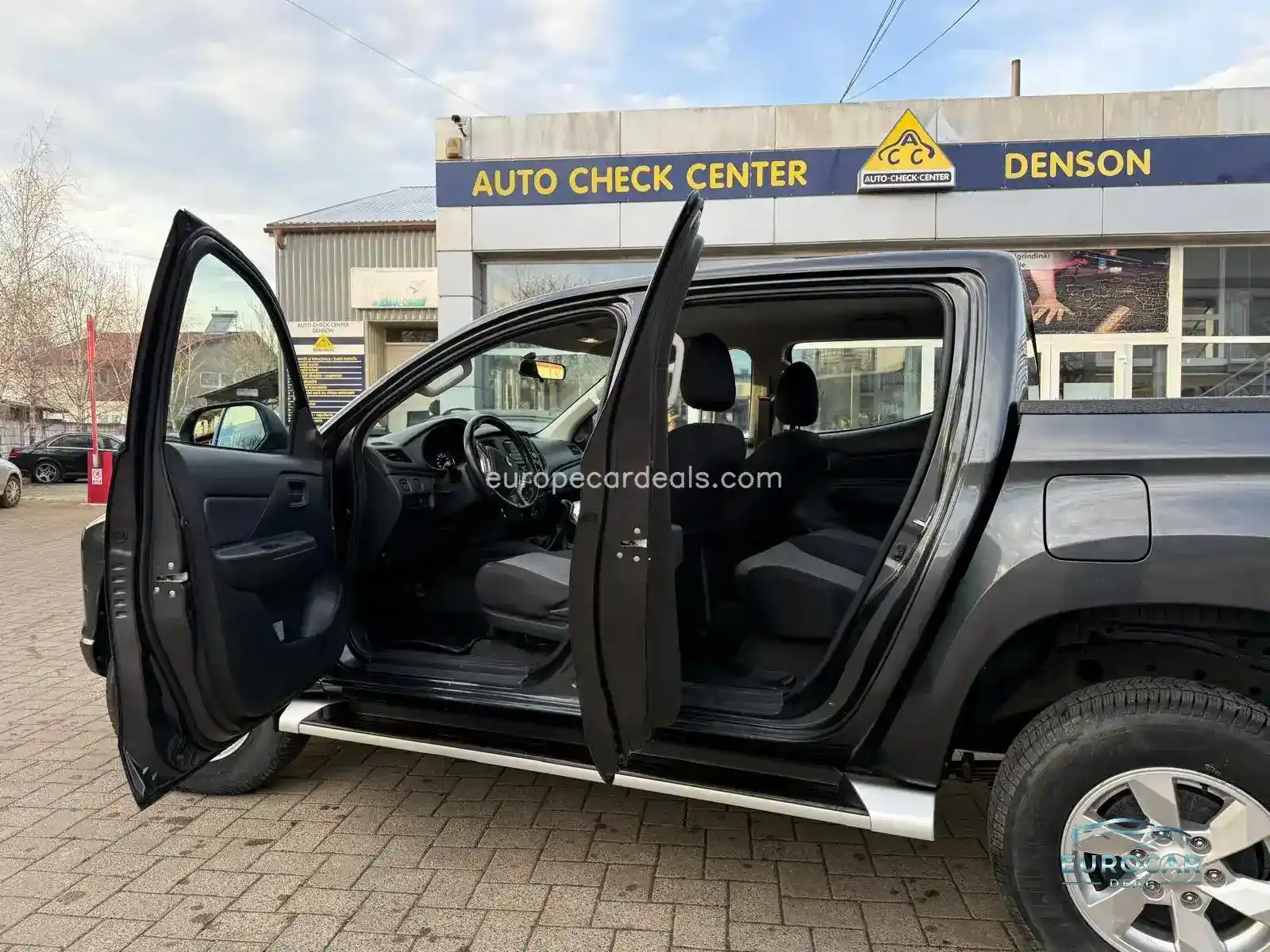 Mitsubishi L200