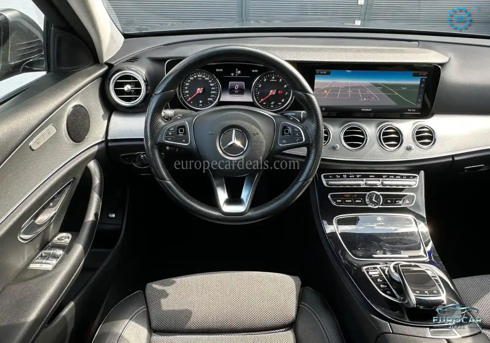 Mercedes-Benz E 200