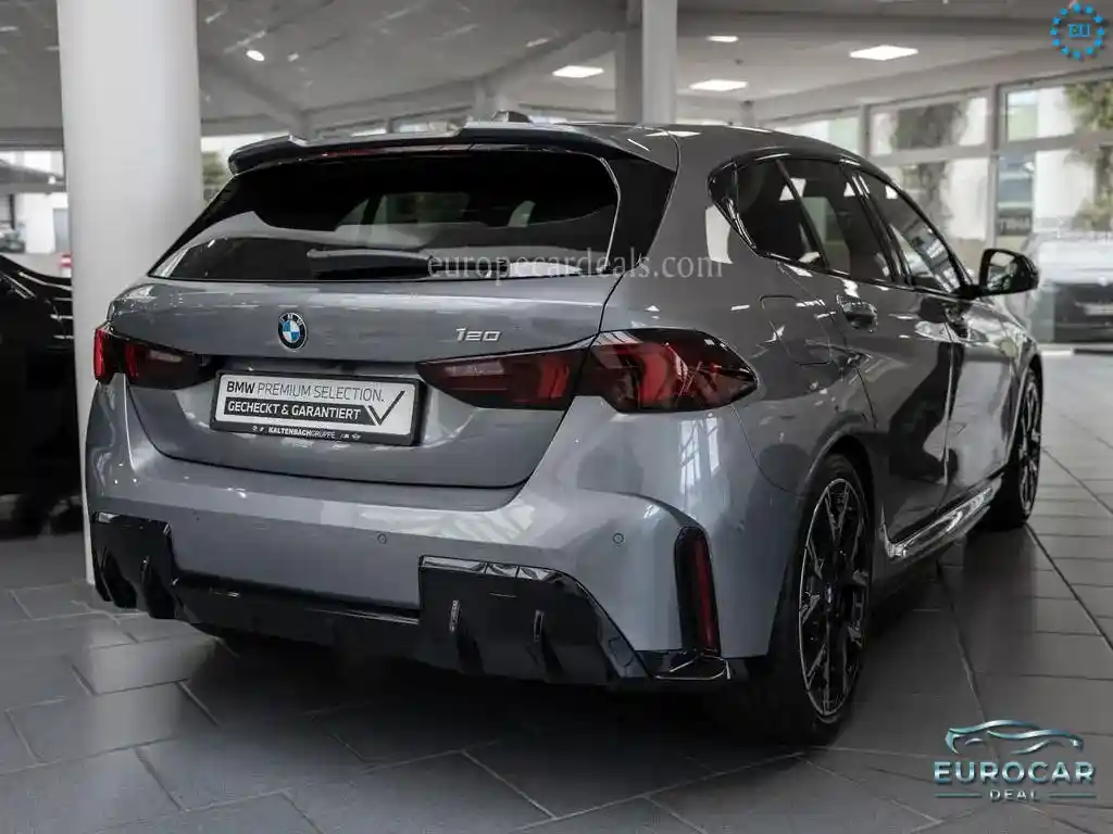 BMW 120