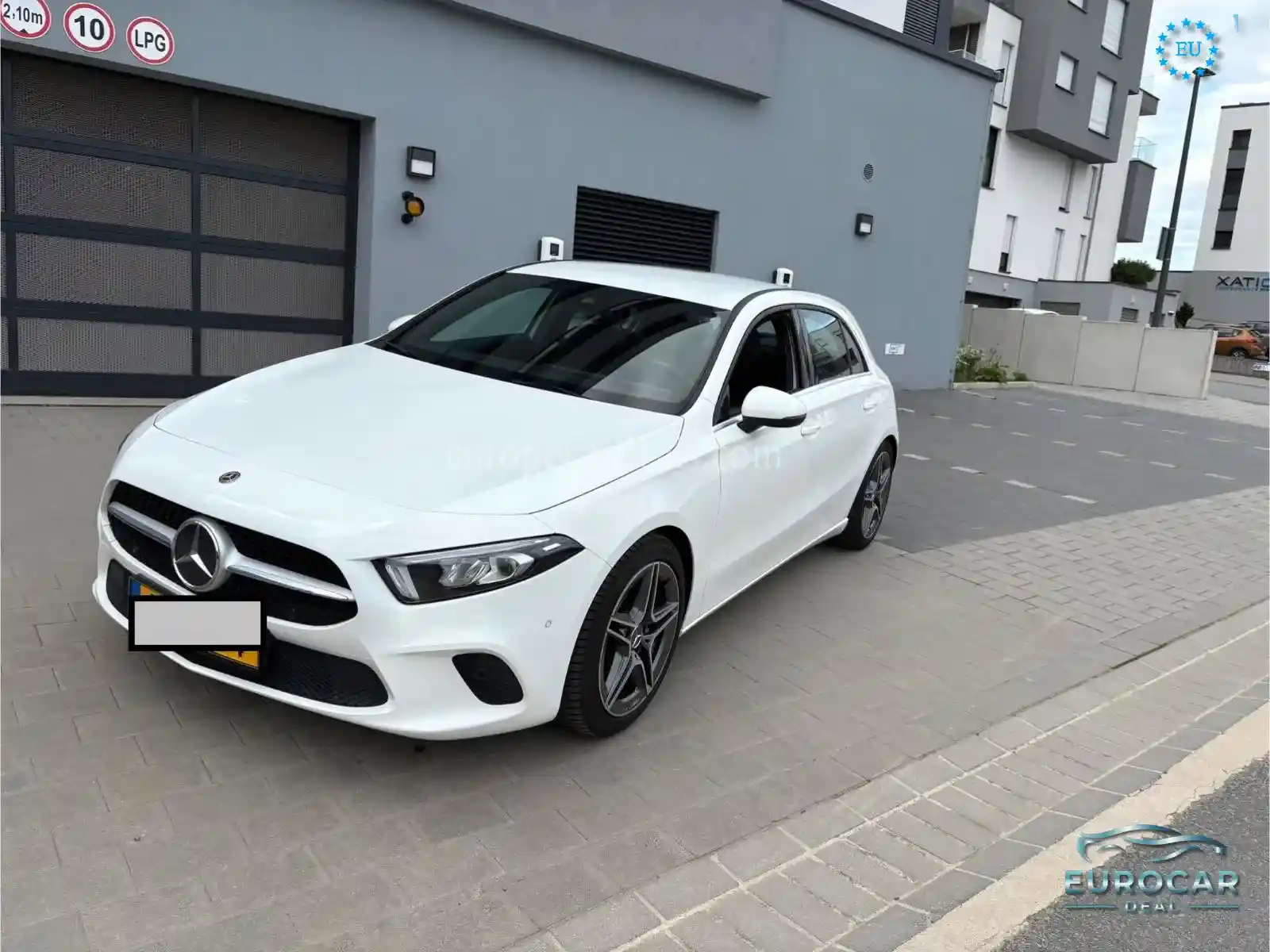 Mercedes-Benz A 180