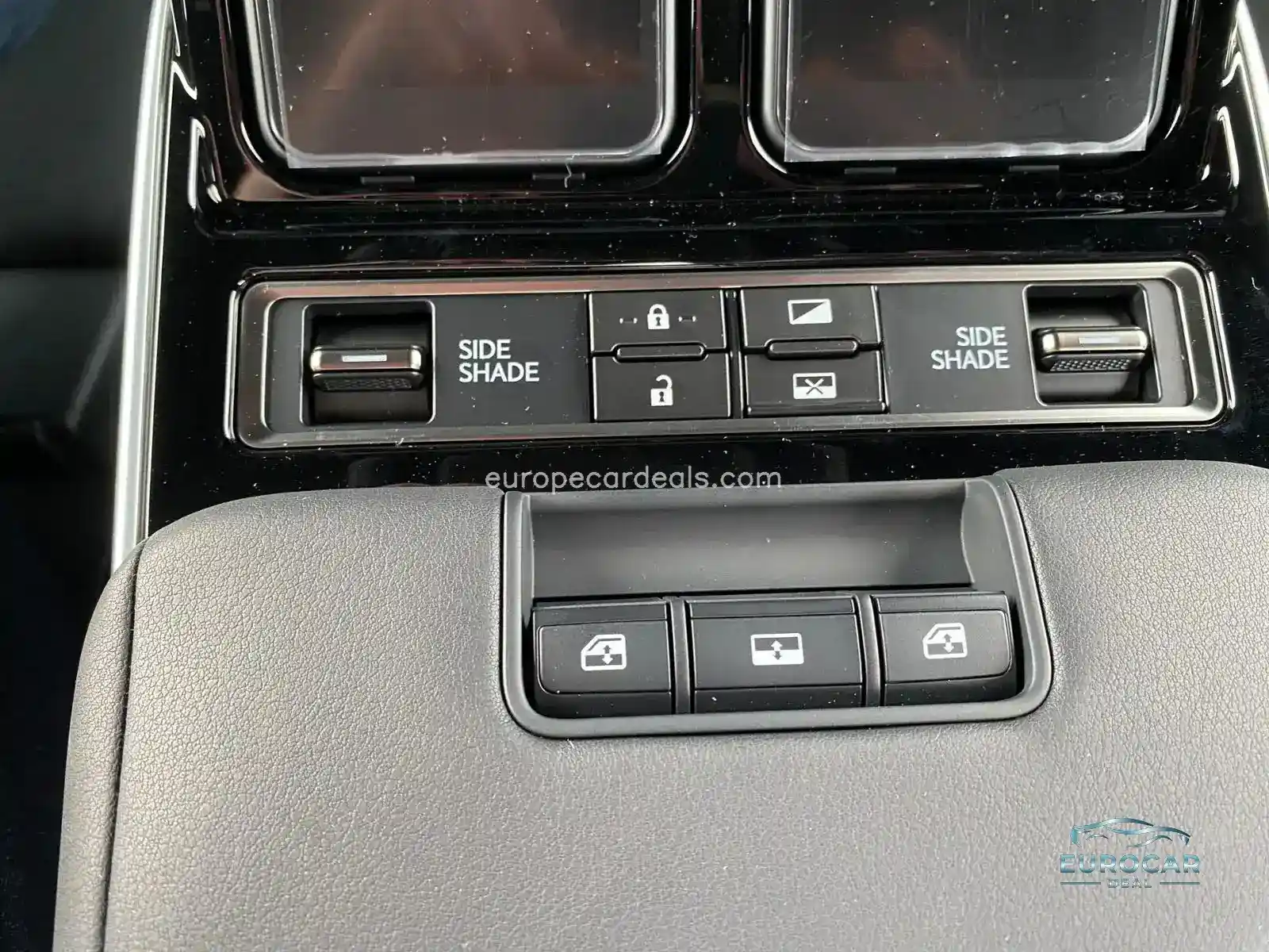Lexus LM