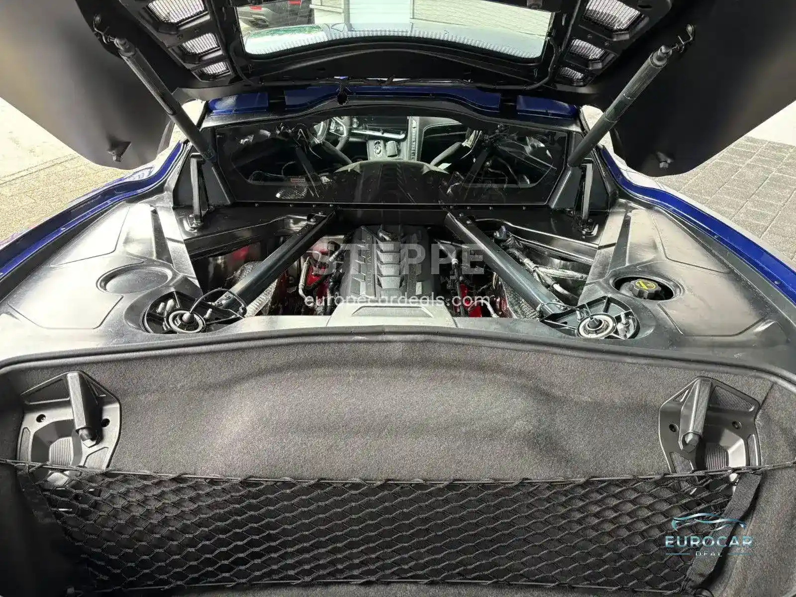 Corvette C8