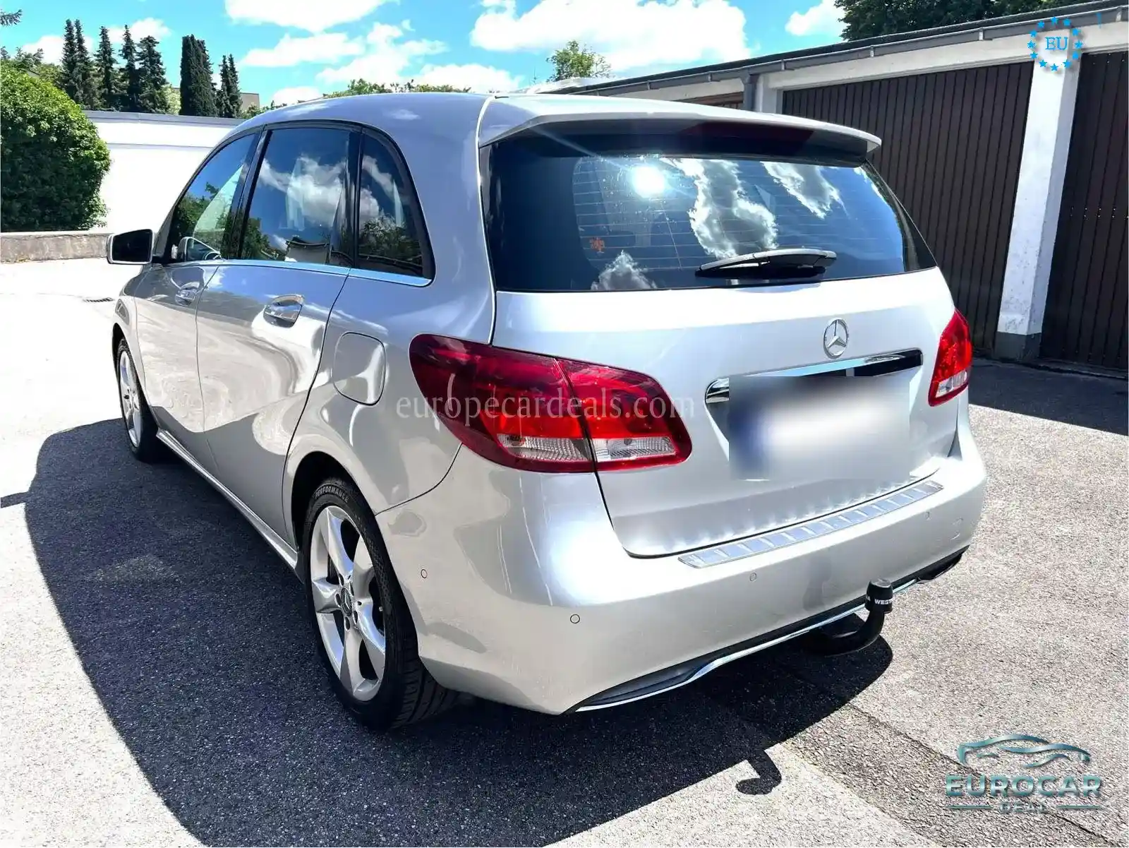 Mercedes-Benz B 180