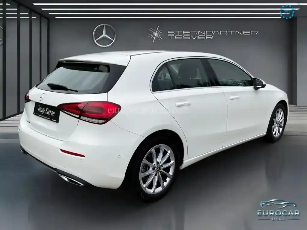 Mercedes-Benz A 220