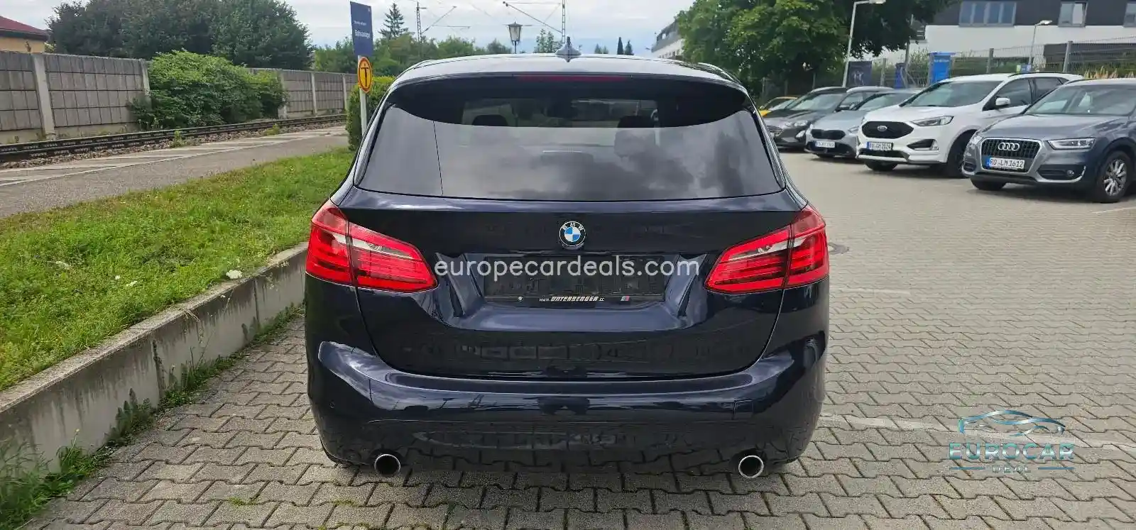 BMW 225