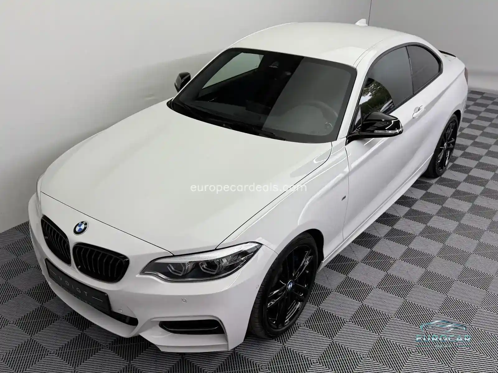 BMW M240i
