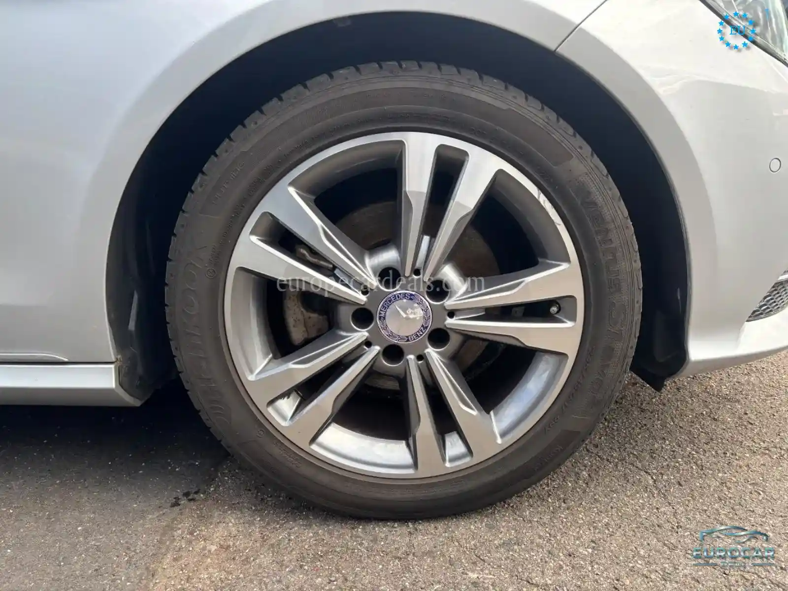 Mercedes-Benz E 200