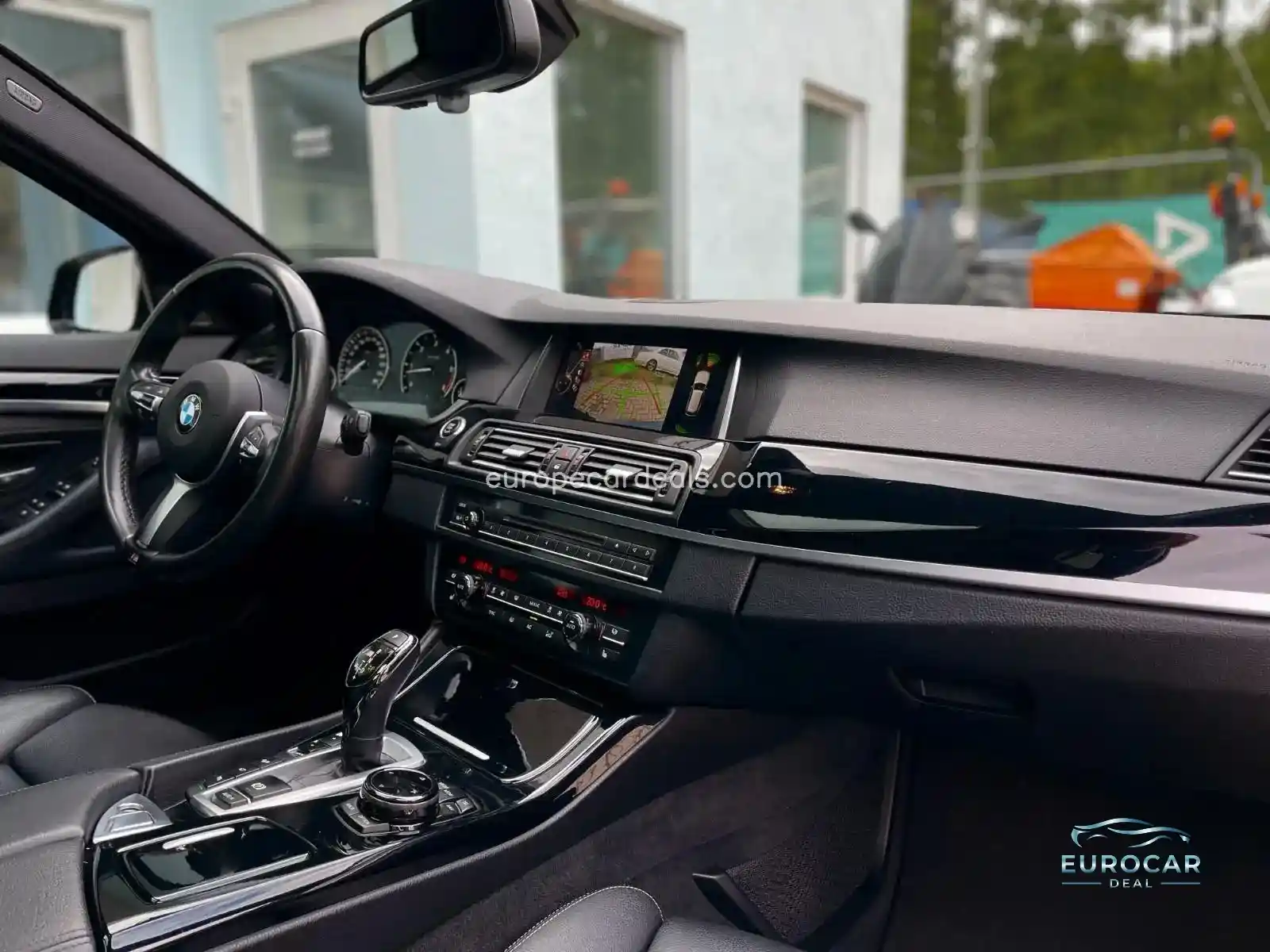 BMW M550