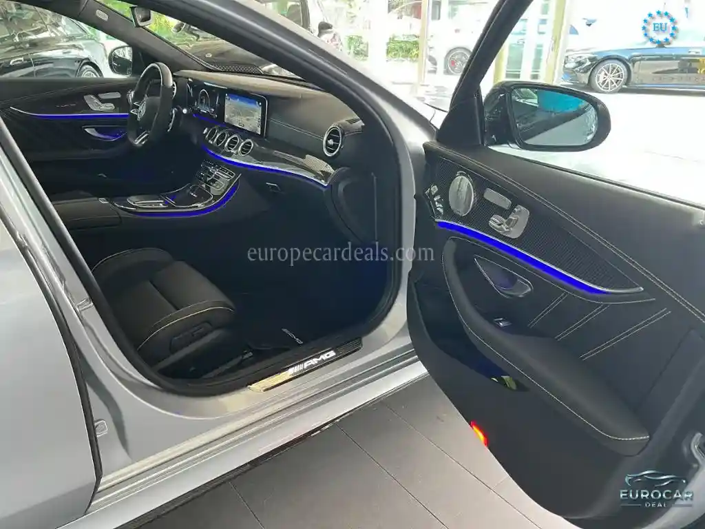 Mercedes-Benz E 63 AMG