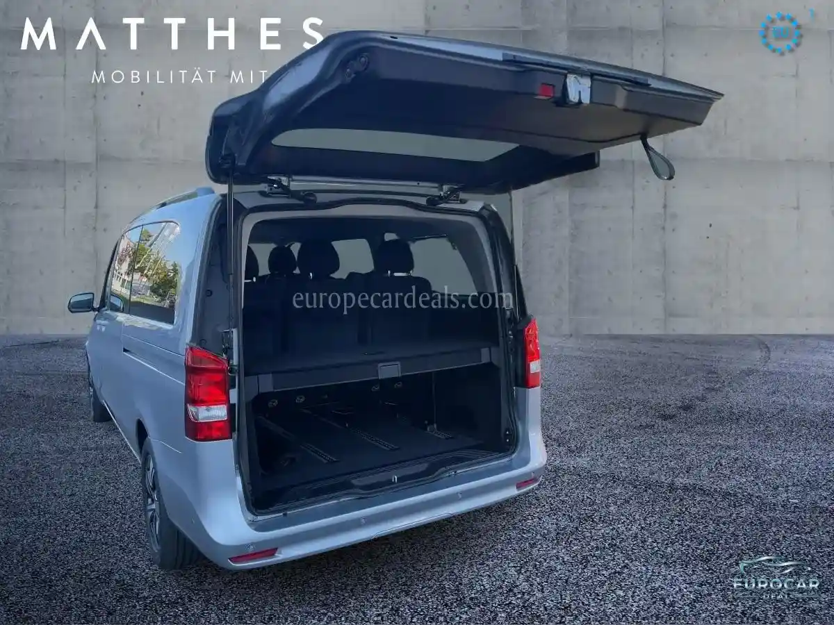 Mercedes-Benz V 250