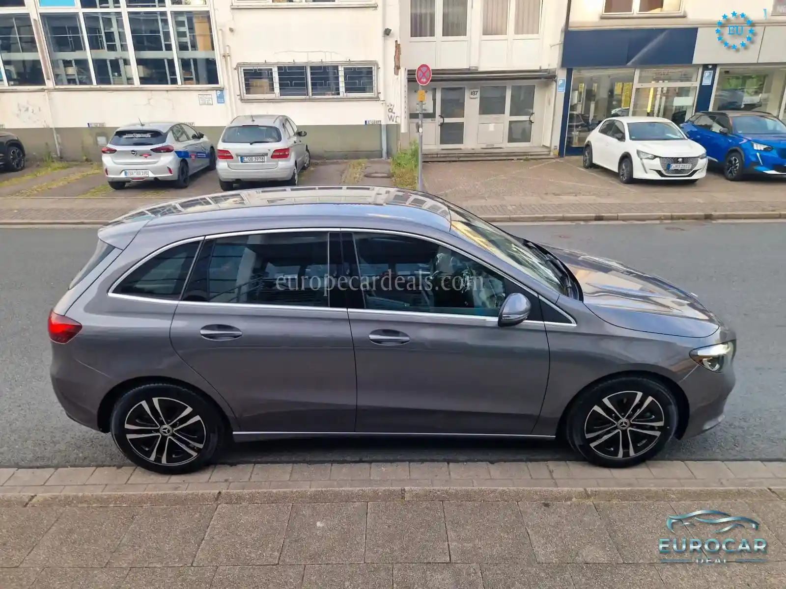 Mercedes-Benz B 220