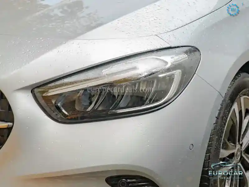 Mercedes-Benz B 220