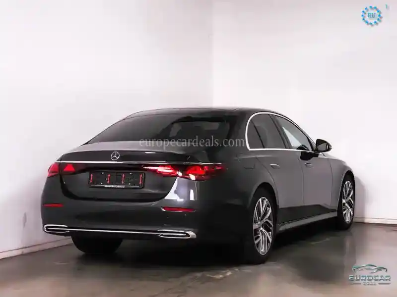 Mercedes-Benz E 220