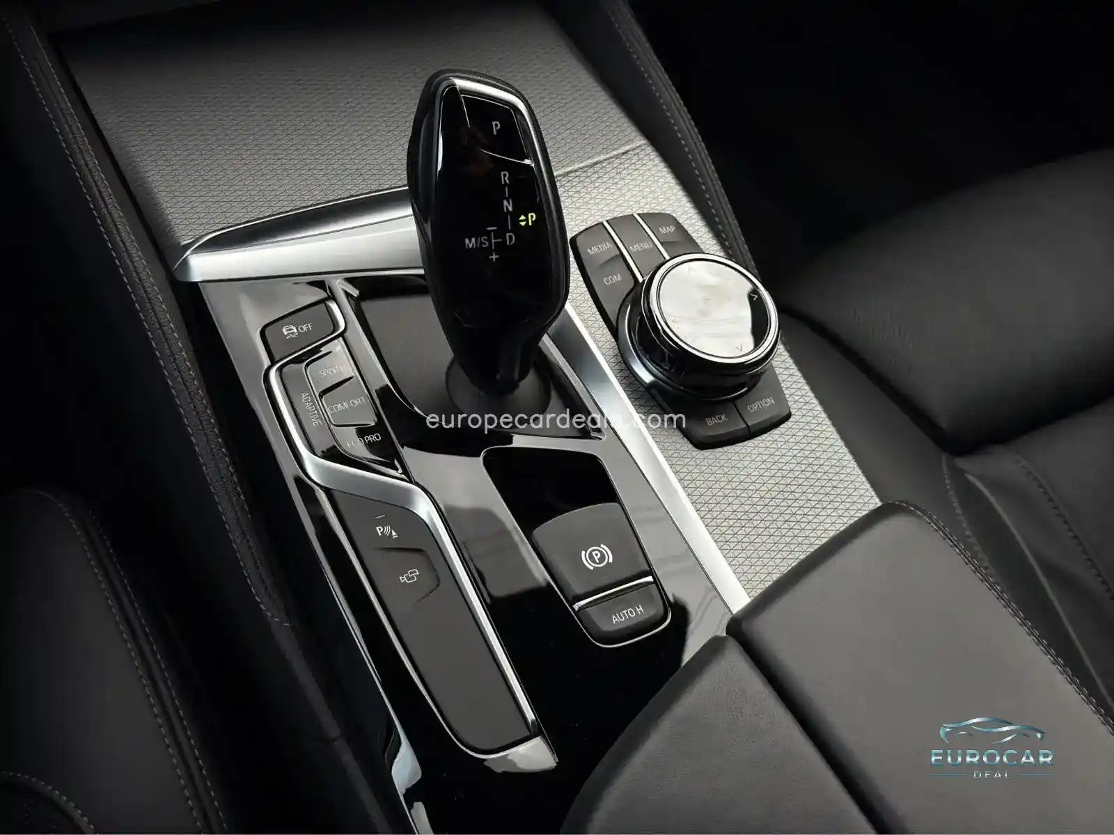 BMW M550
