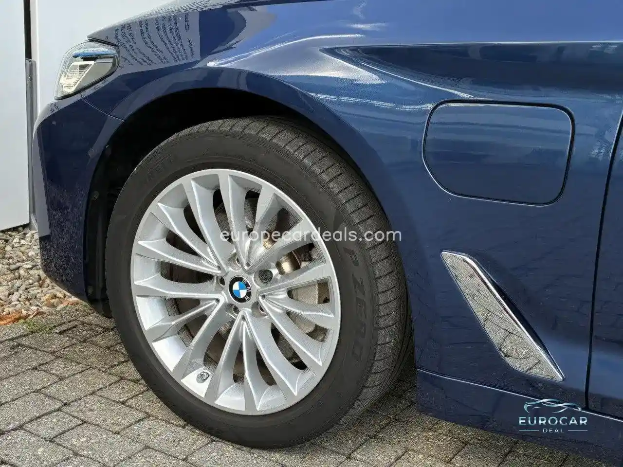 BMW 530