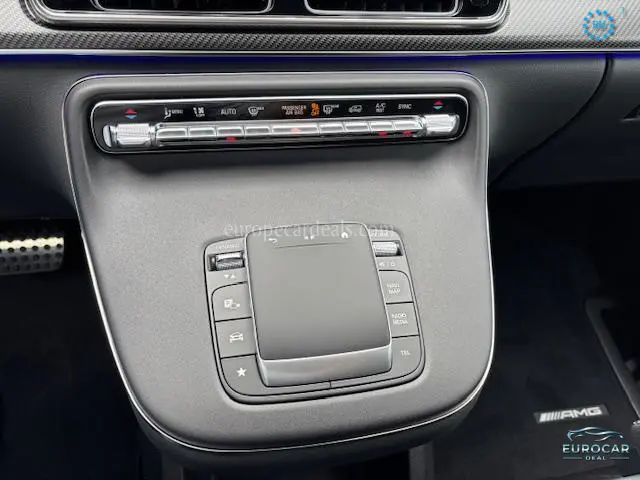 Mercedes-Benz V 220