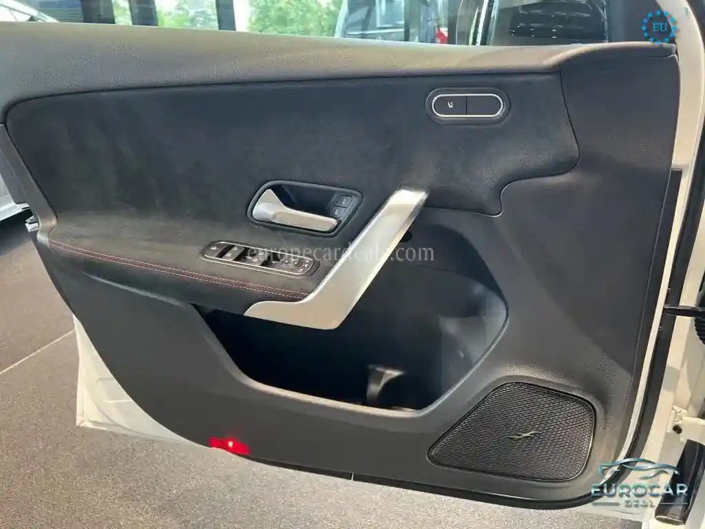 Mercedes-Benz A 35 AMG