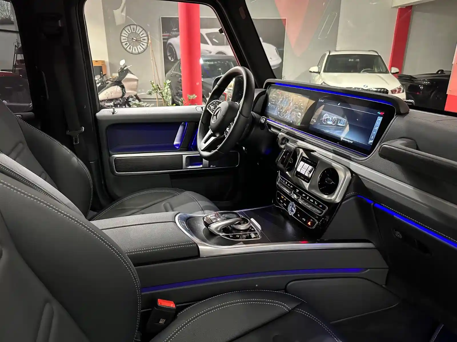 Mercedes-Benz G 500