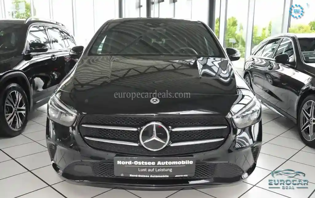 Mercedes-Benz B 220