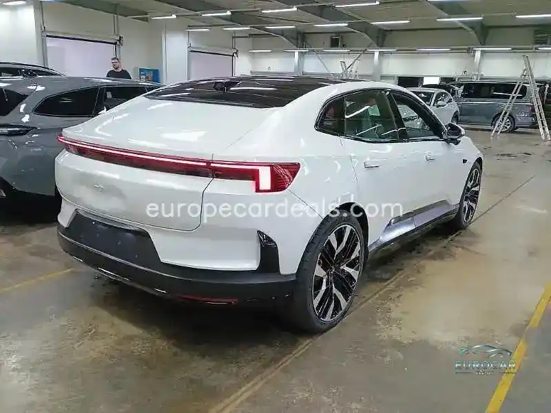 Polestar 4