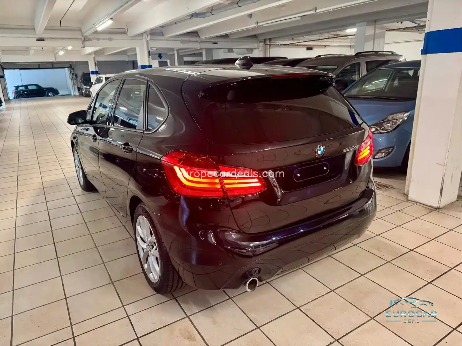 BMW 225